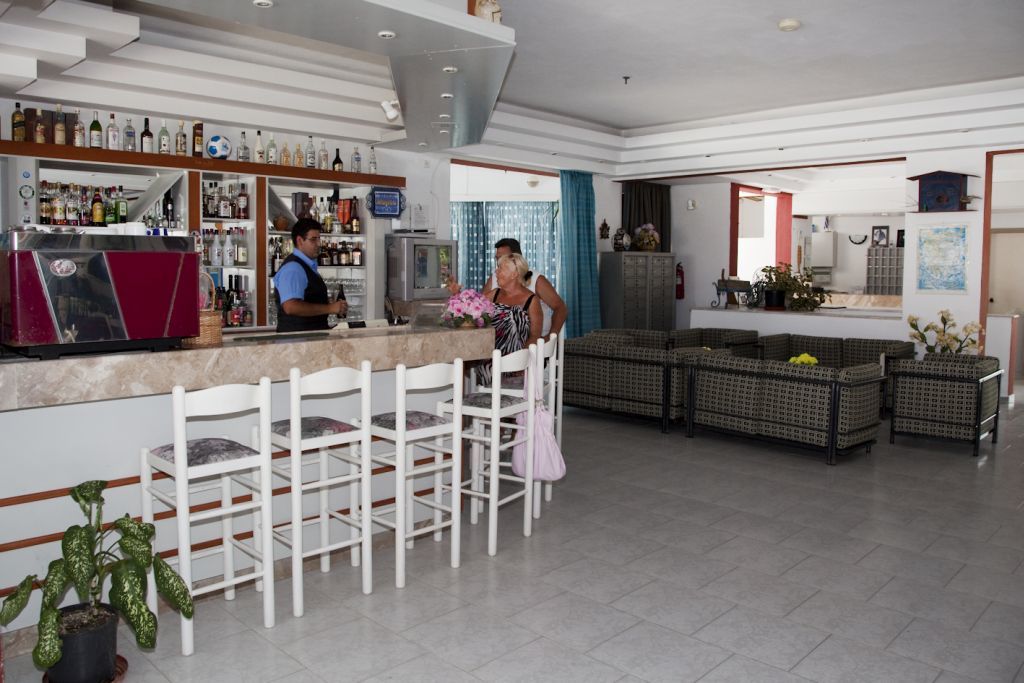 Hotel Blue Jay Marmari  Extérieur photo