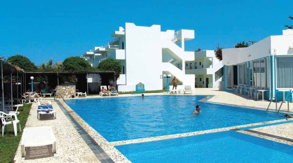 Hotel Blue Jay Marmari  Extérieur photo
